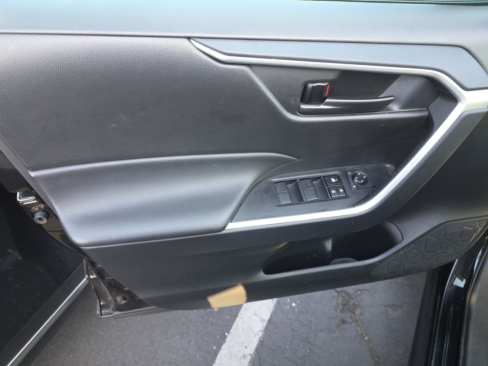 2024 Toyota RAV4 LE AWD