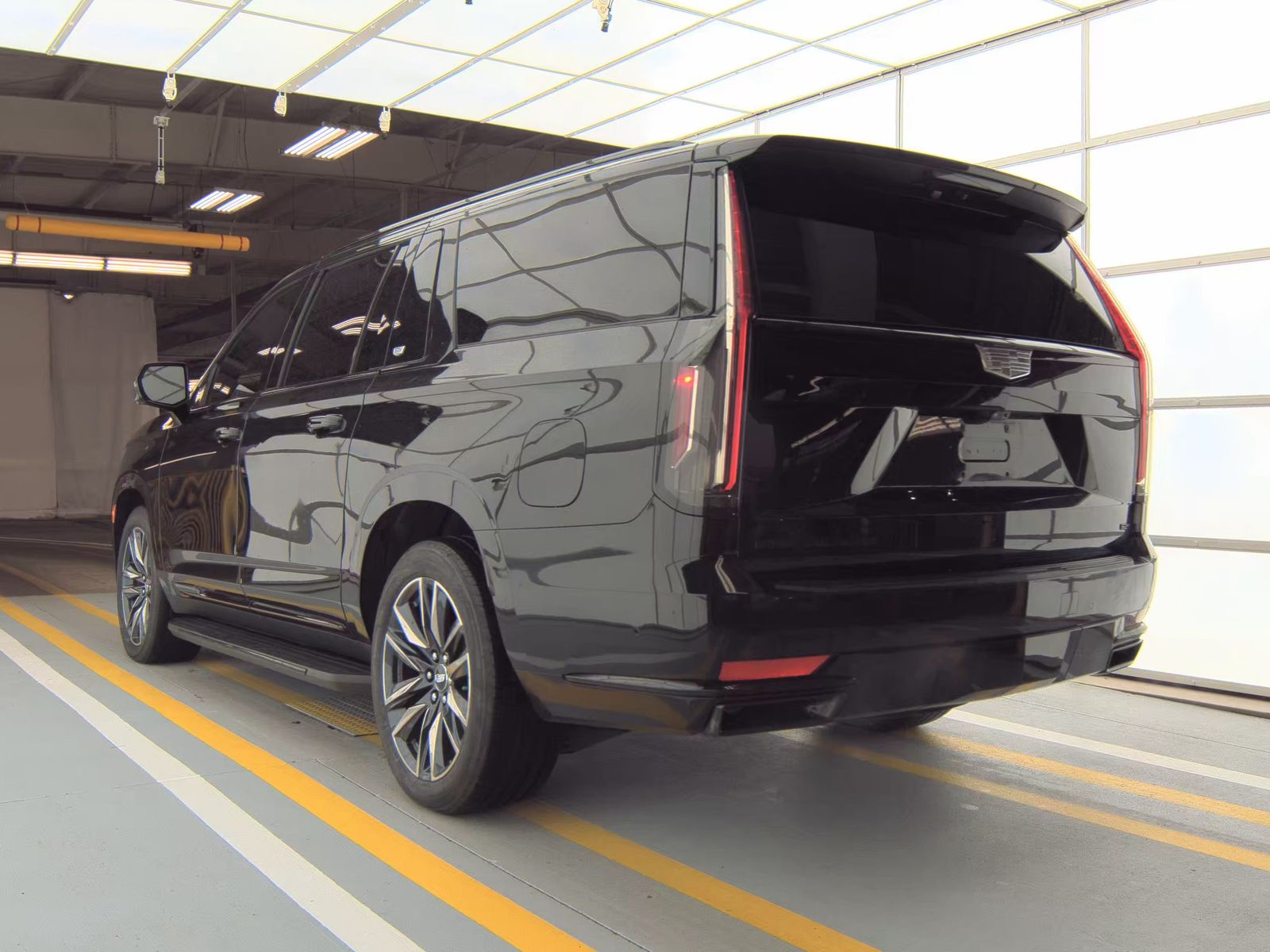 2023 Cadillac Escalade ESV Sport Platinum AWD