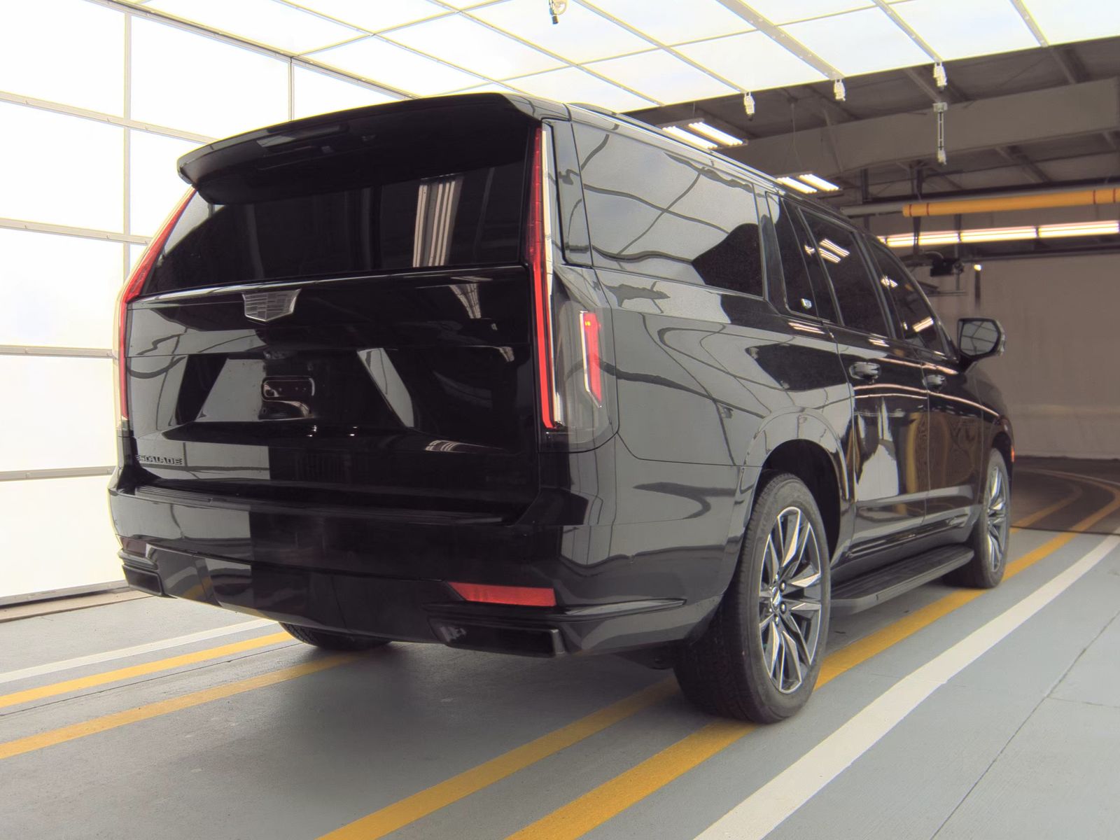 2023 Cadillac Escalade ESV Sport Platinum AWD