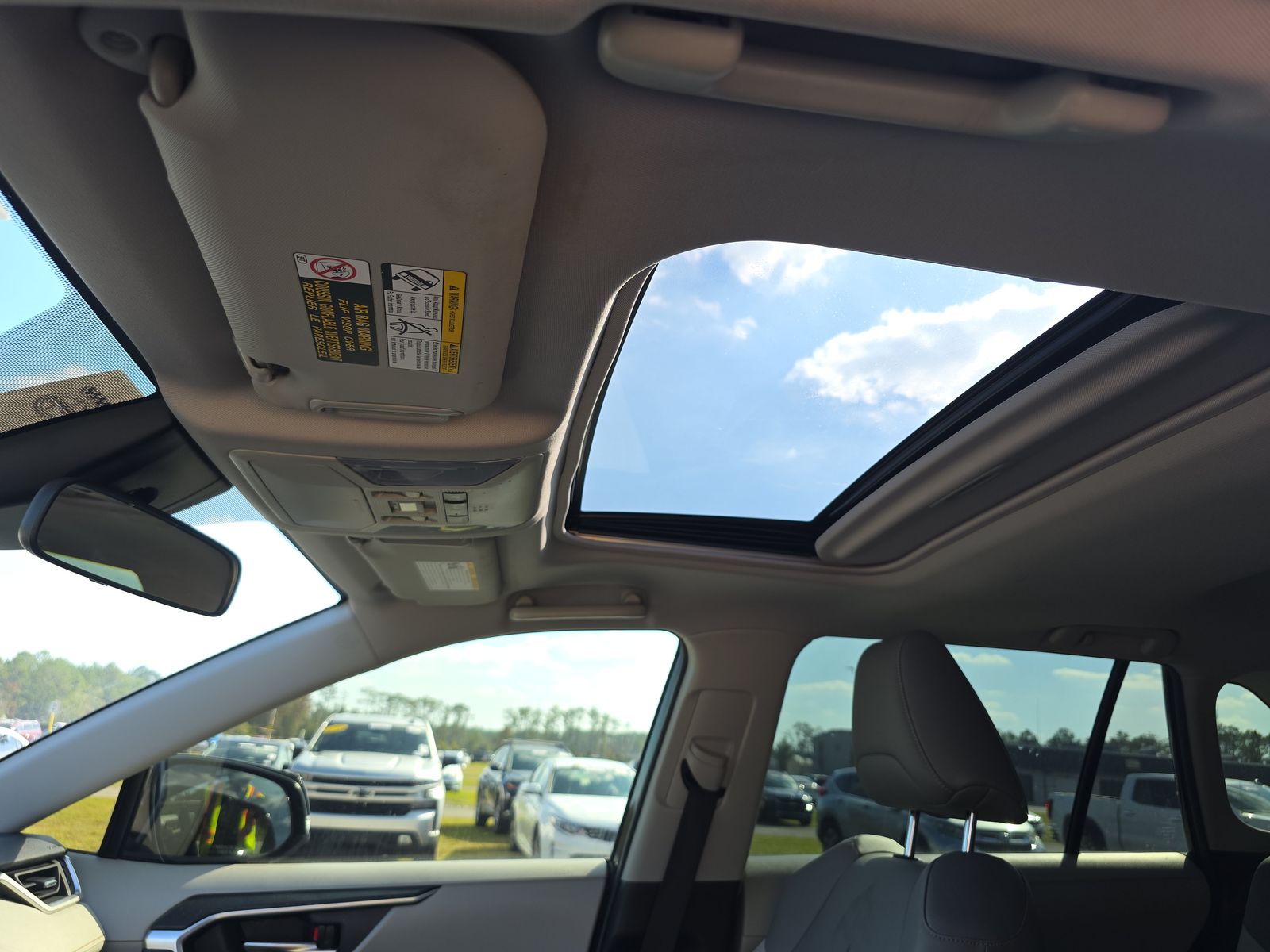 2020 Toyota RAV4 XLE Premium FWD