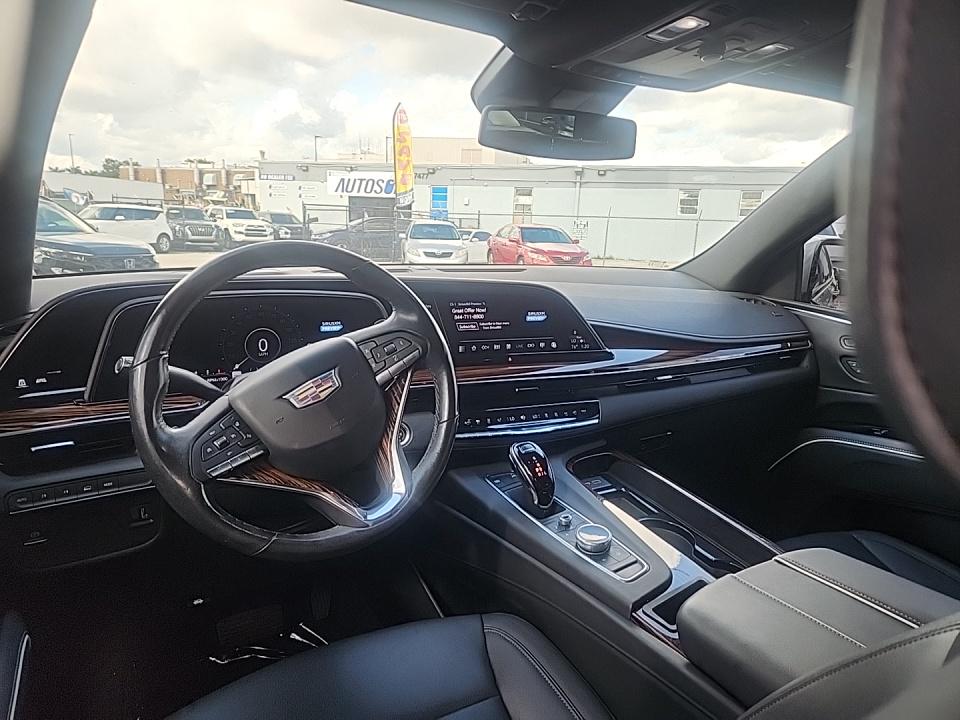 2022 Cadillac Escalade Luxury AWD