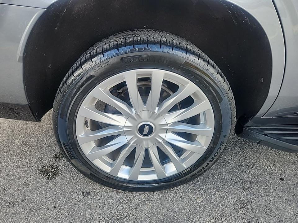 2022 Cadillac Escalade Luxury AWD