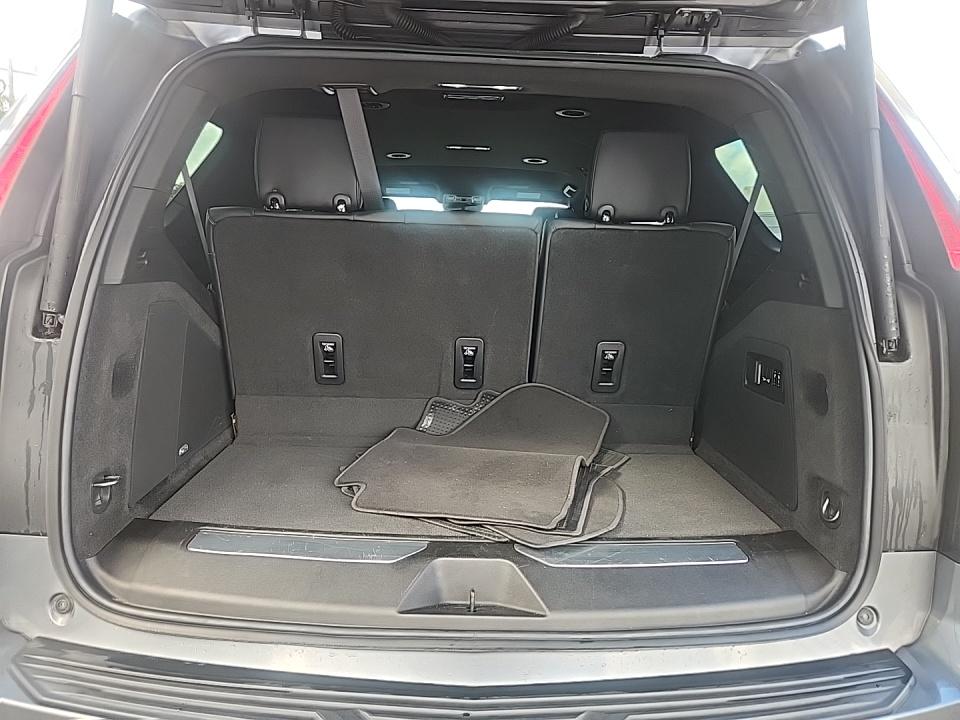 2022 Cadillac Escalade Luxury AWD