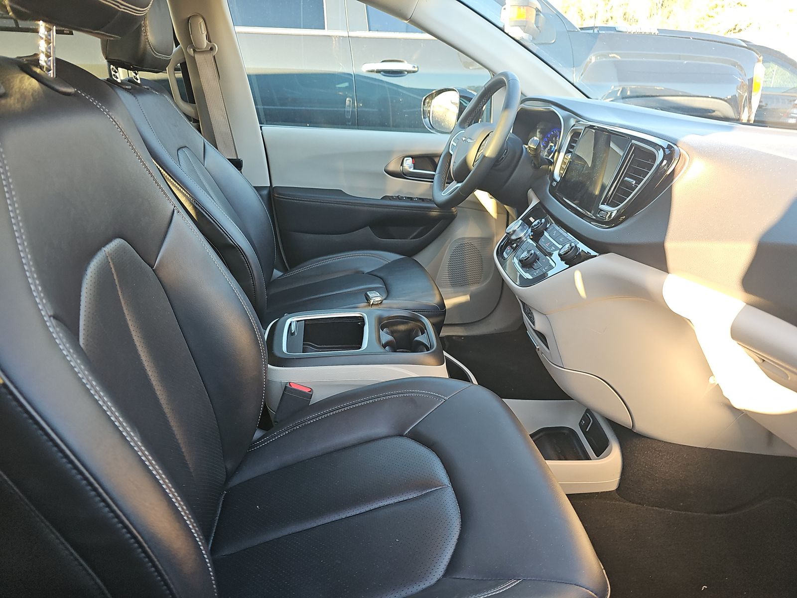 2024 Chrysler Pacifica Touring L FWD