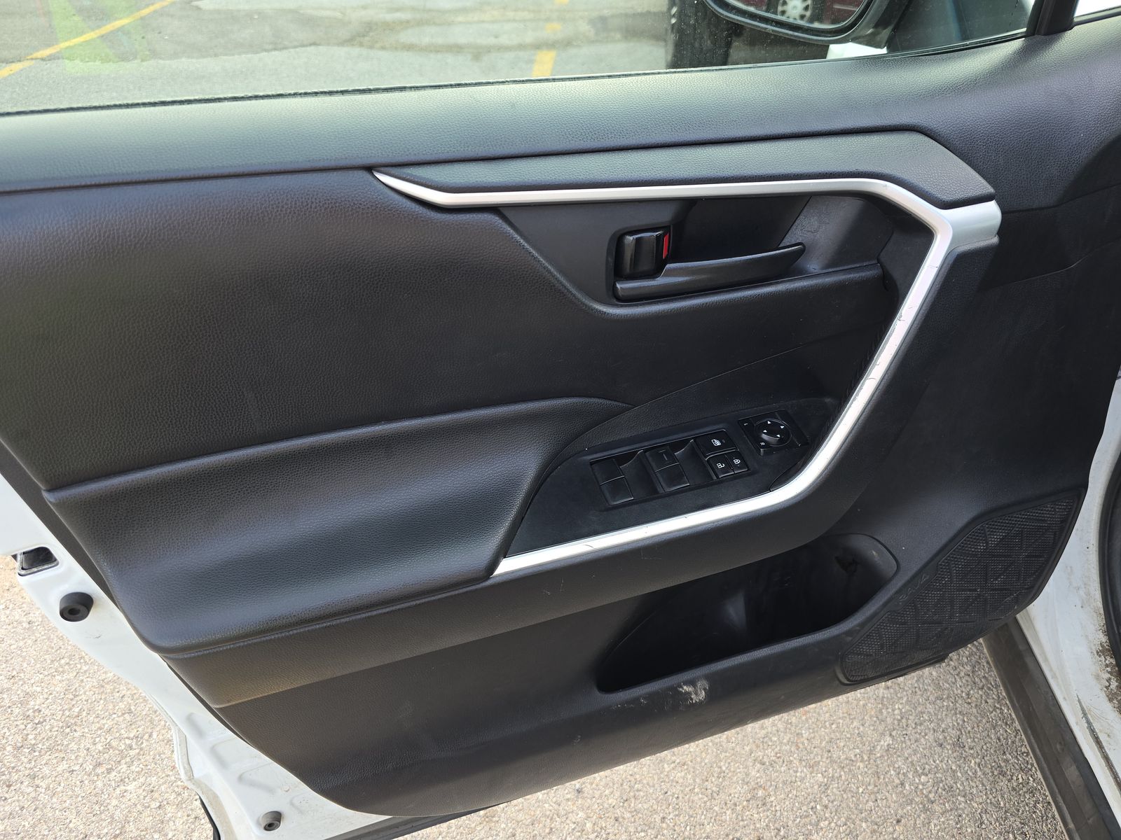 2021 Toyota RAV4 LE AWD