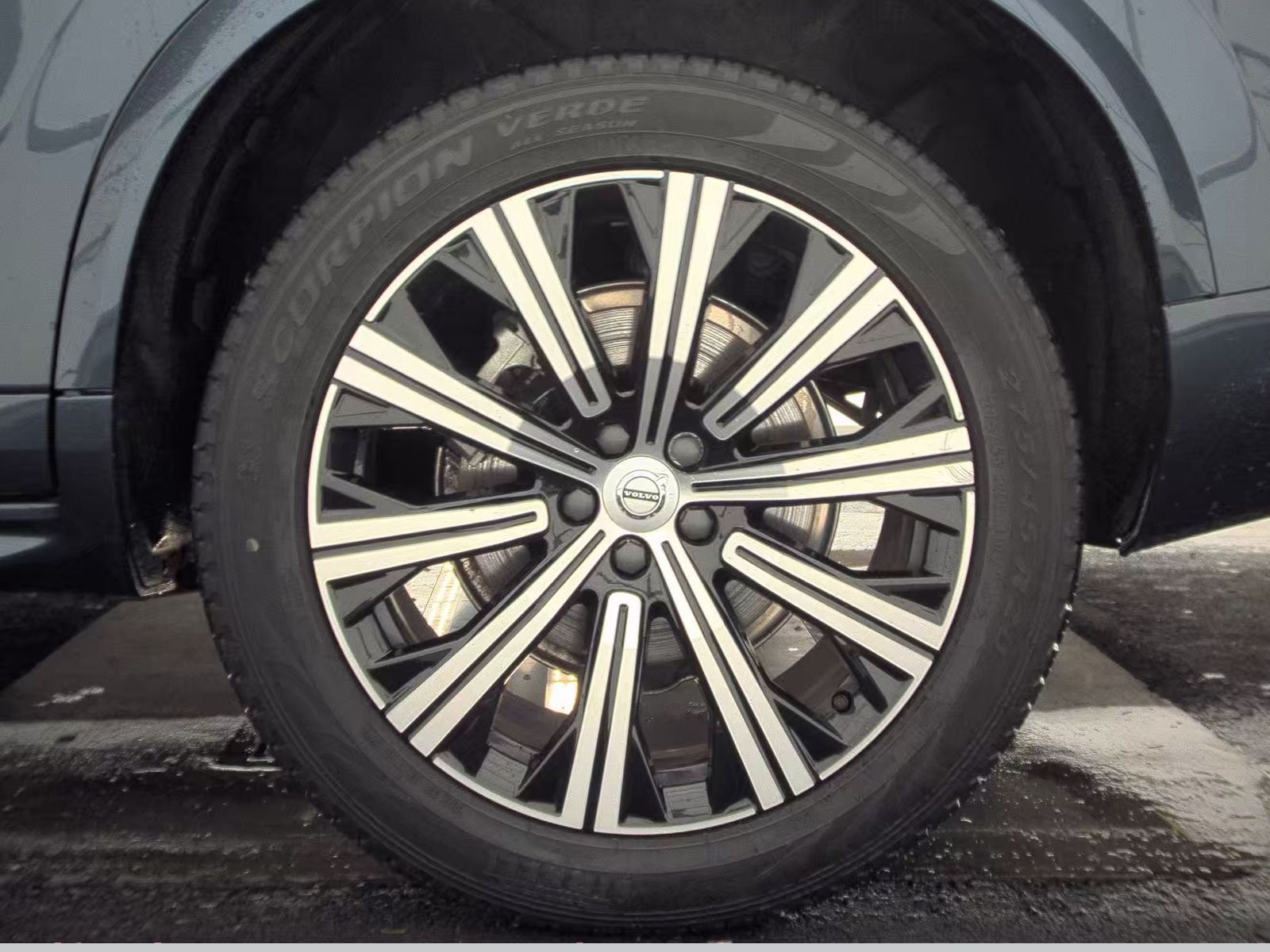 2022 Volvo XC90 T6 Inscription AWD