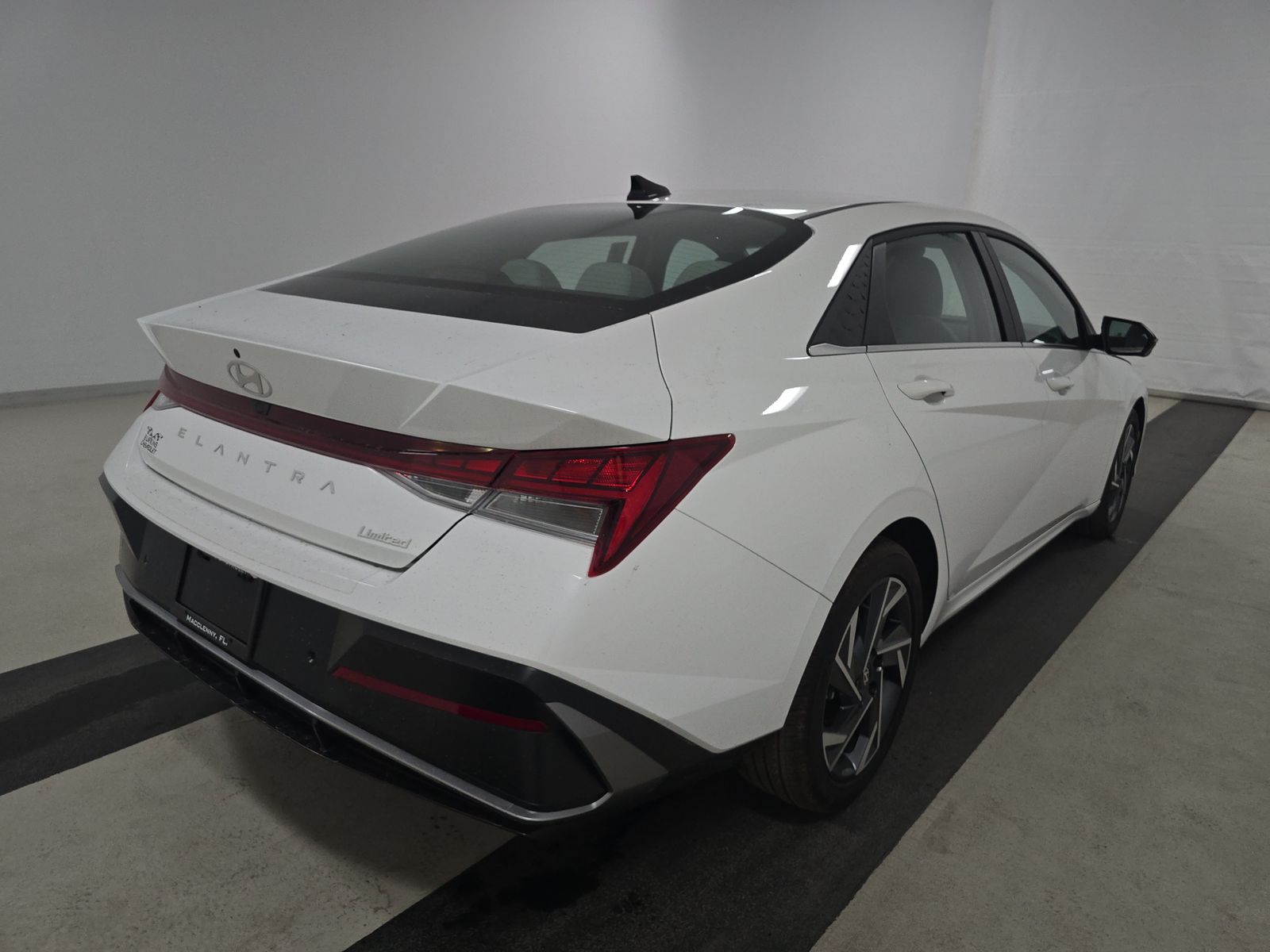 2024 Hyundai Elantra Limited FWD