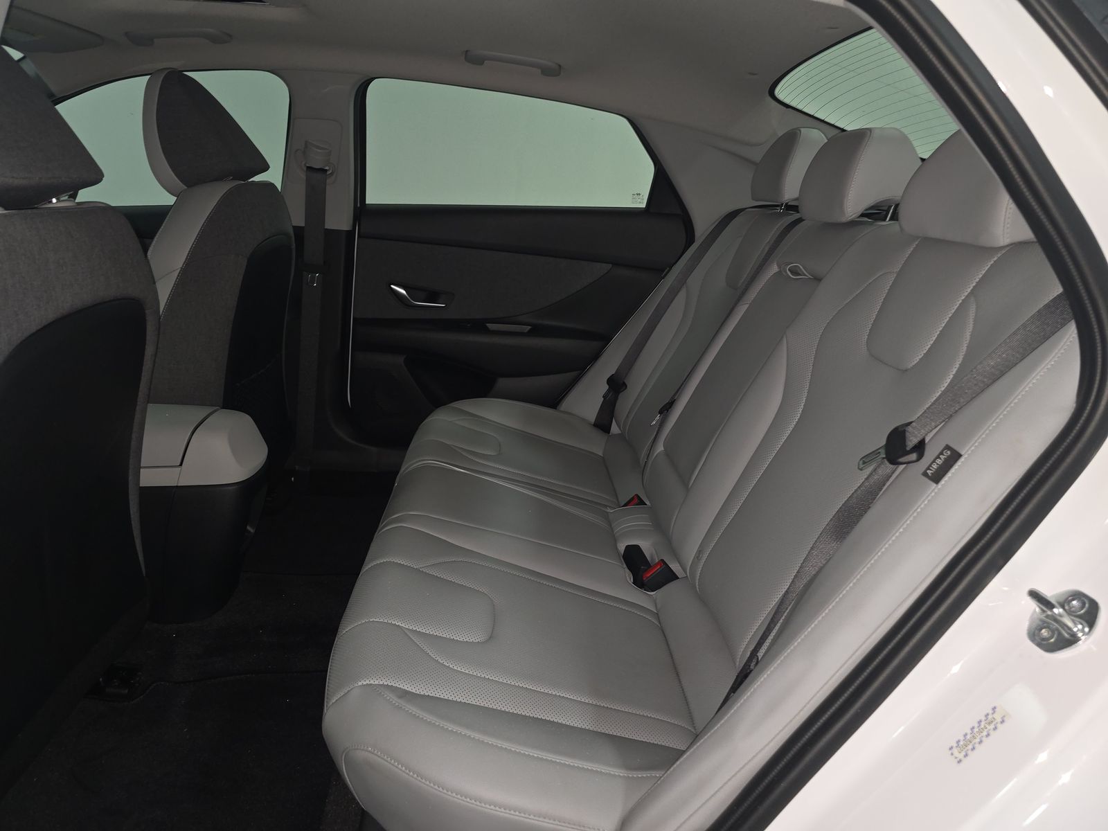 2024 Hyundai Elantra Limited FWD