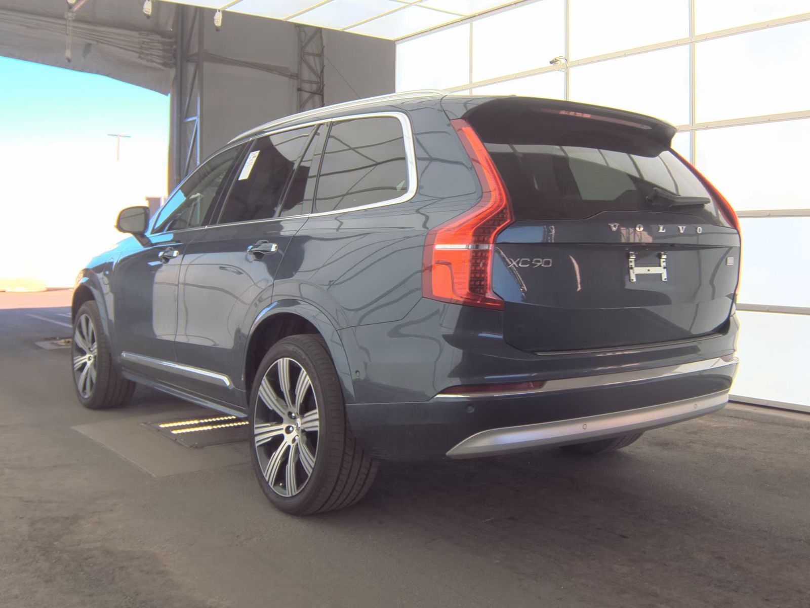 2022 Volvo XC90 Recharge T8 Inscription AWD