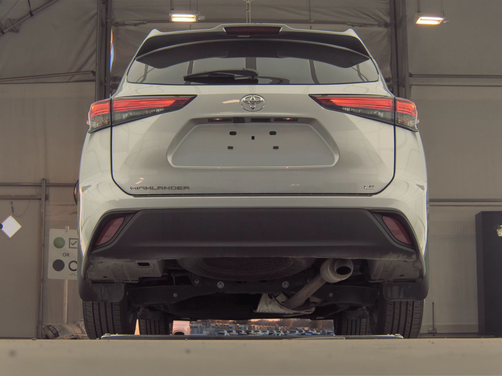 2024 Toyota Highlander LE FWD