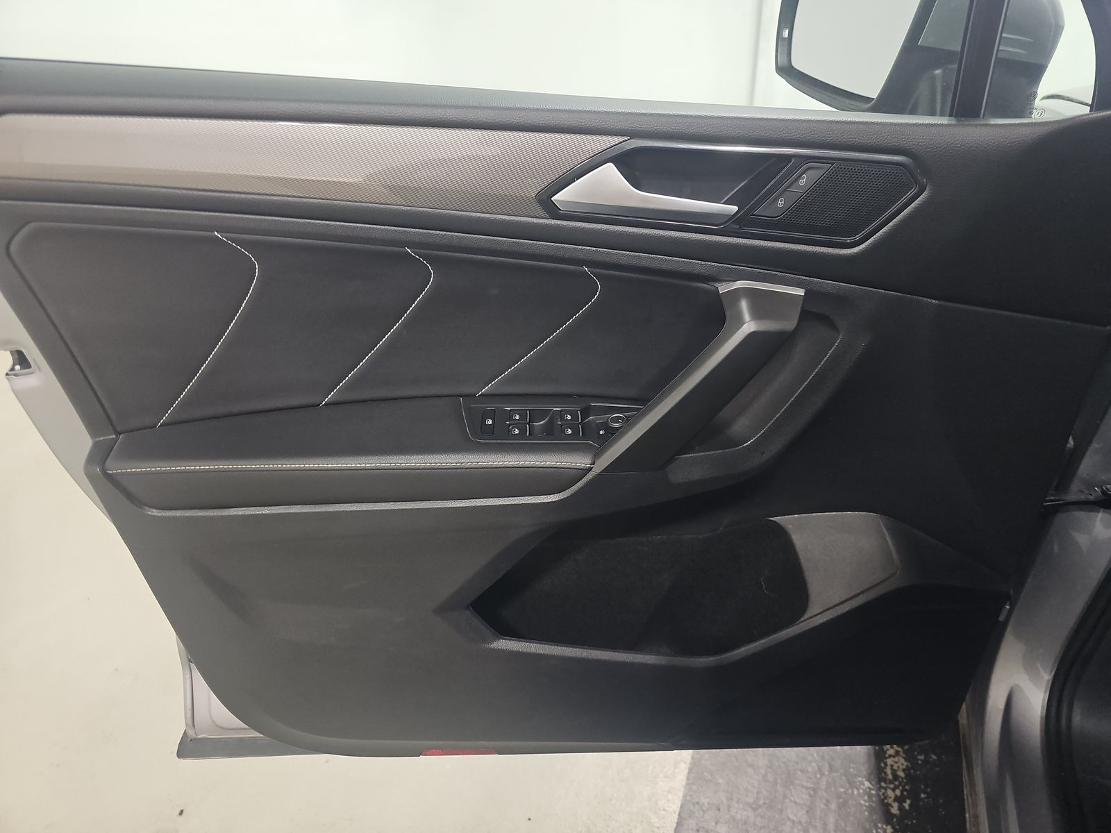 2024 Volkswagen Tiguan 2.0T SE AWD