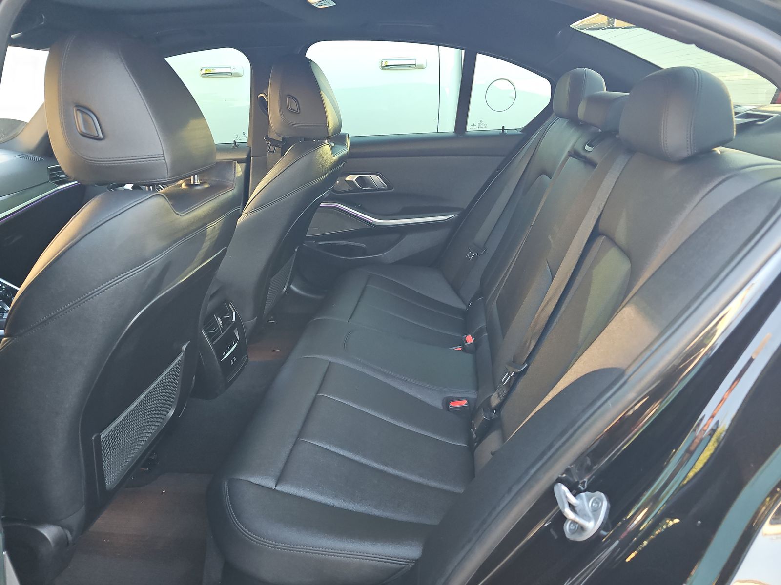 2021 BMW 3 Series 330e RWD