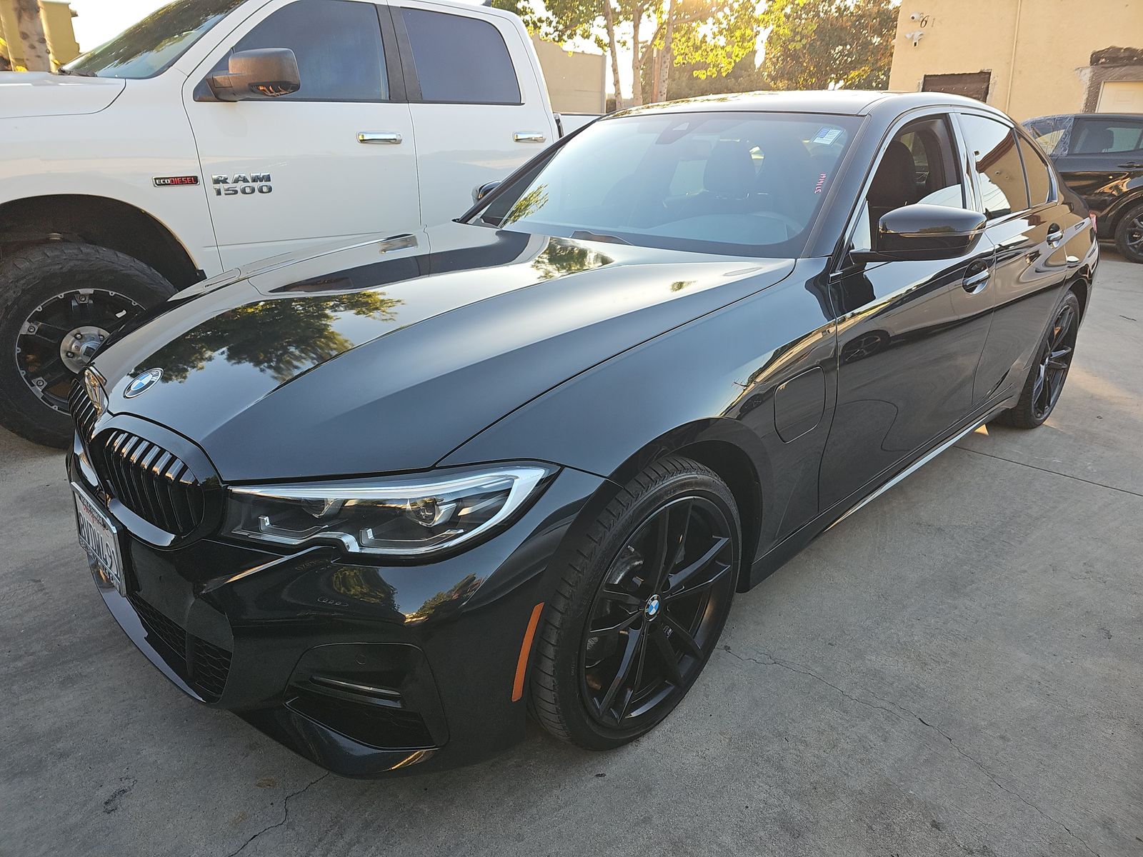 2021 BMW 3 Series 330e RWD