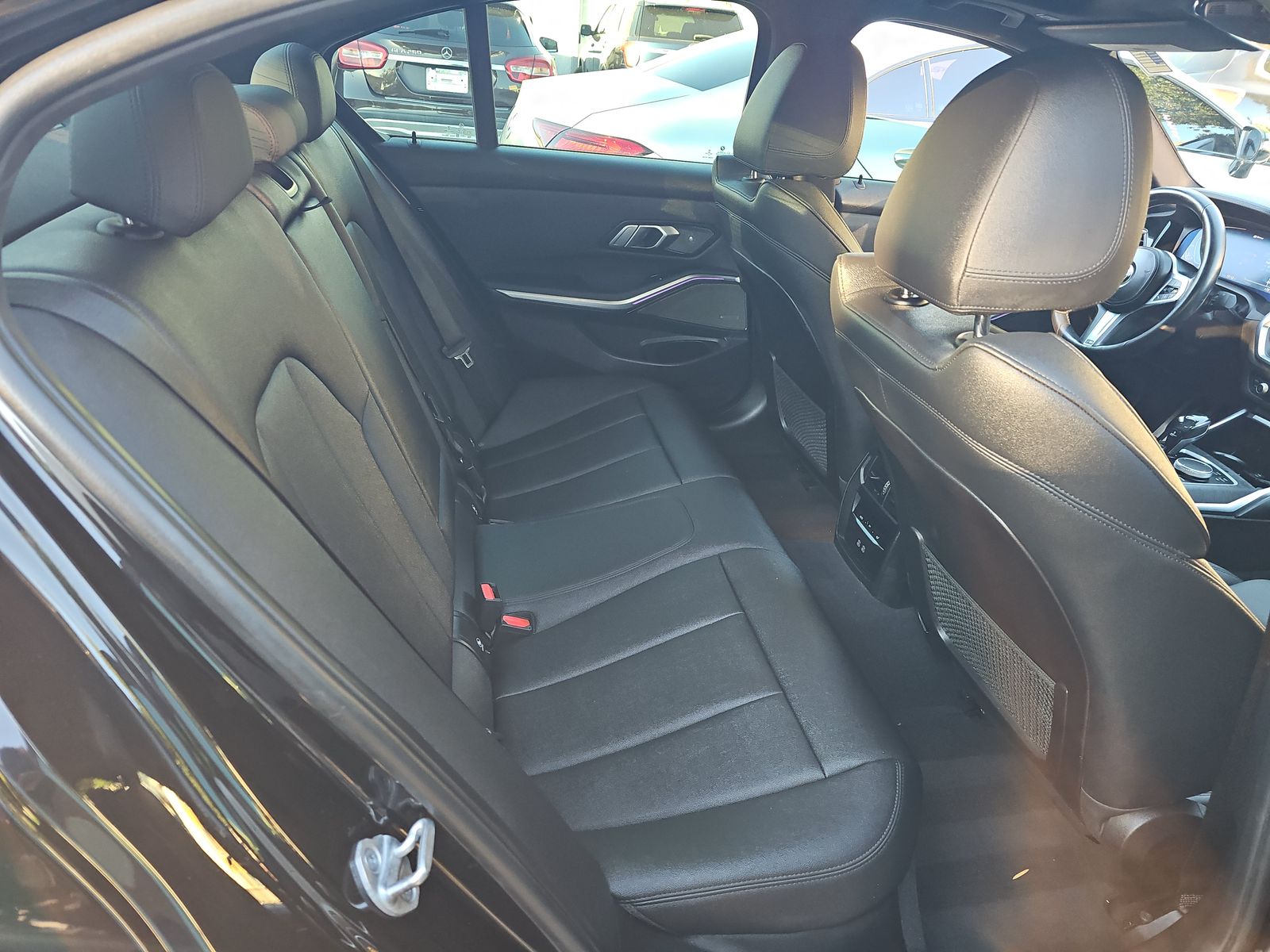 2021 BMW 3 Series 330e RWD