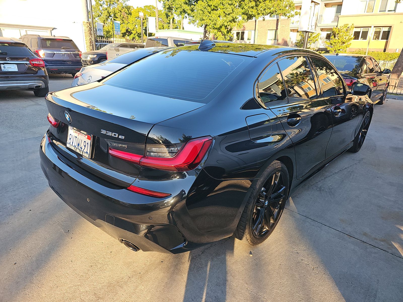 2021 BMW 3 Series 330e RWD