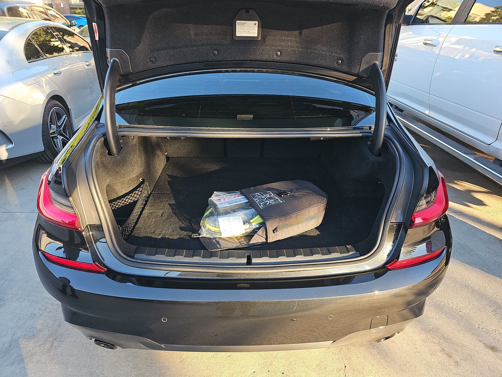 2021 BMW 3 Series 330e RWD