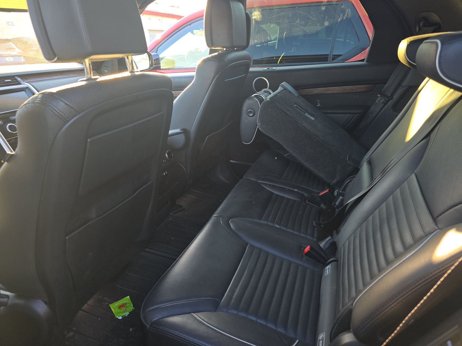 2017 Land Rover Discovery HSE Luxury AWD