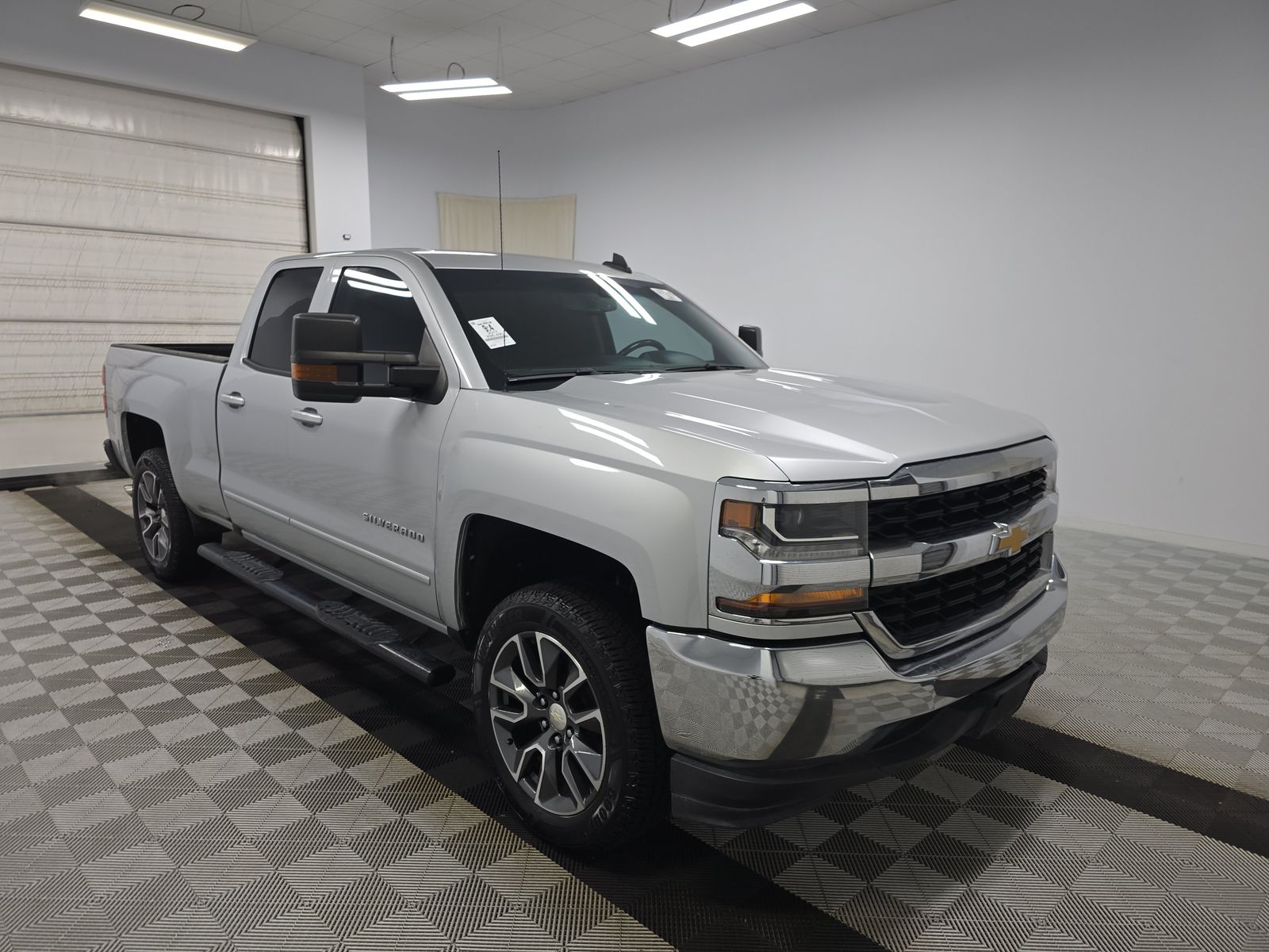 2017 Chevrolet Silverado 1500 LT RWD