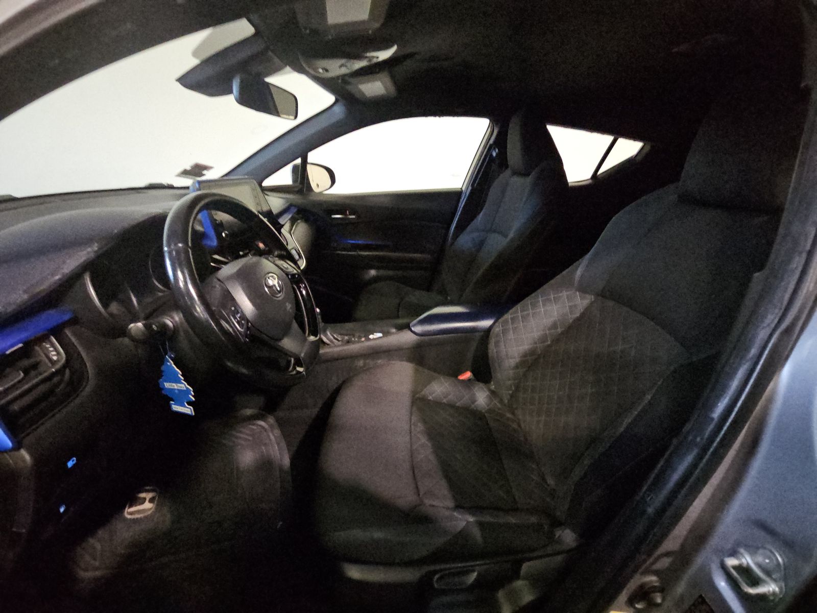 2020 Toyota C-HR XLE FWD