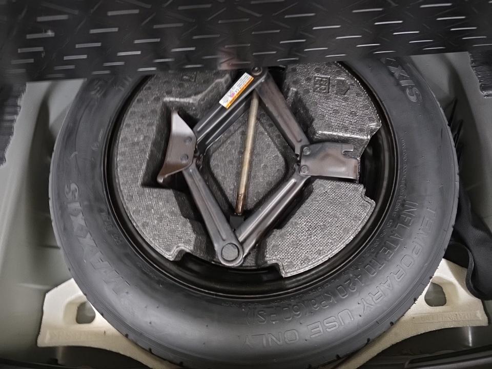 2024 Toyota RAV4 Hybrid SE AWD