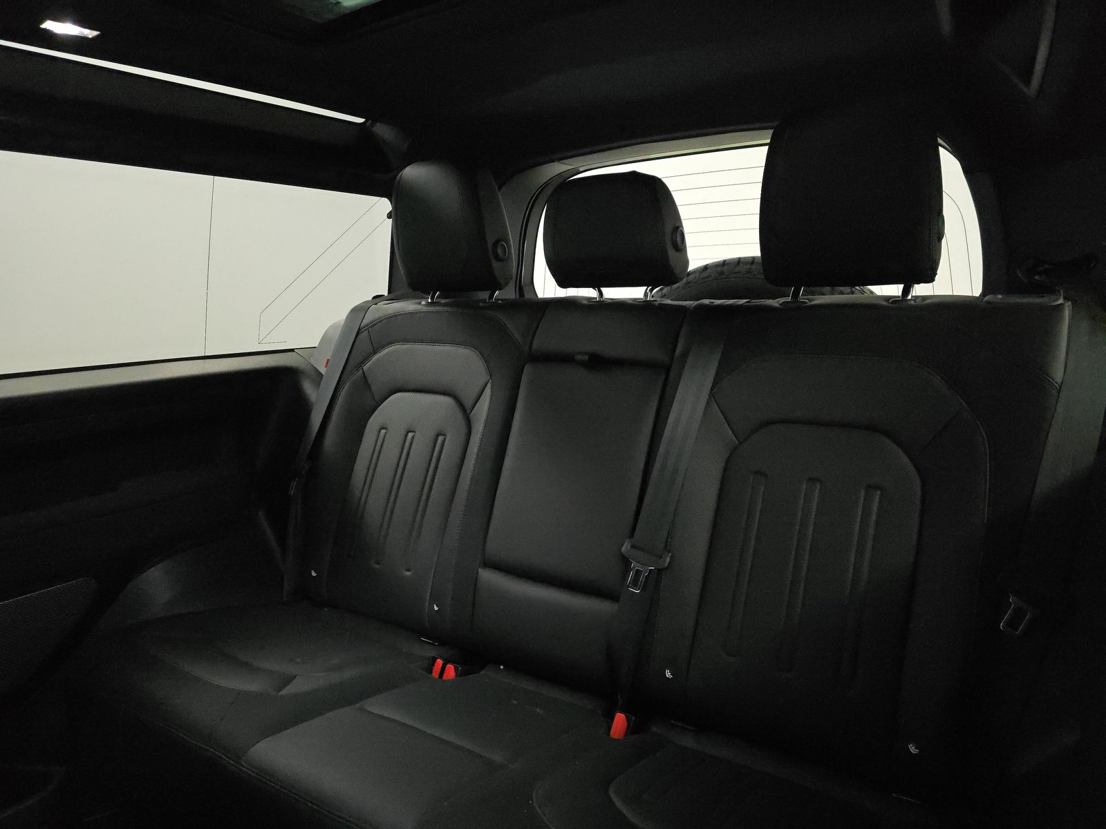 2022 Land Rover Defender 90 X-Dynamic S AWD