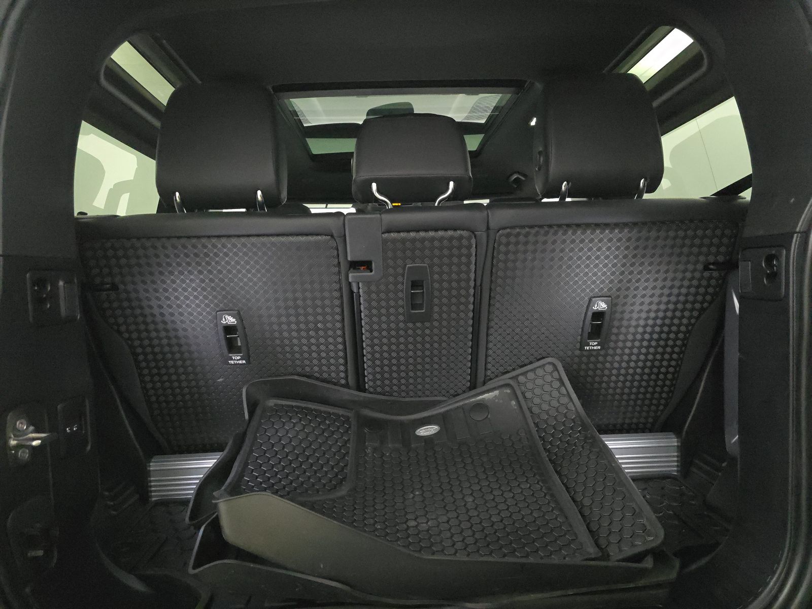 2022 Land Rover Defender 90 X-Dynamic S AWD