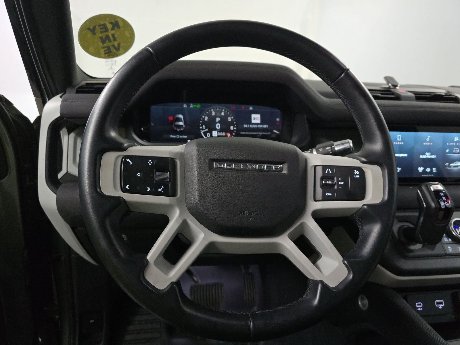 2022 Land Rover Defender 90 X-Dynamic S AWD