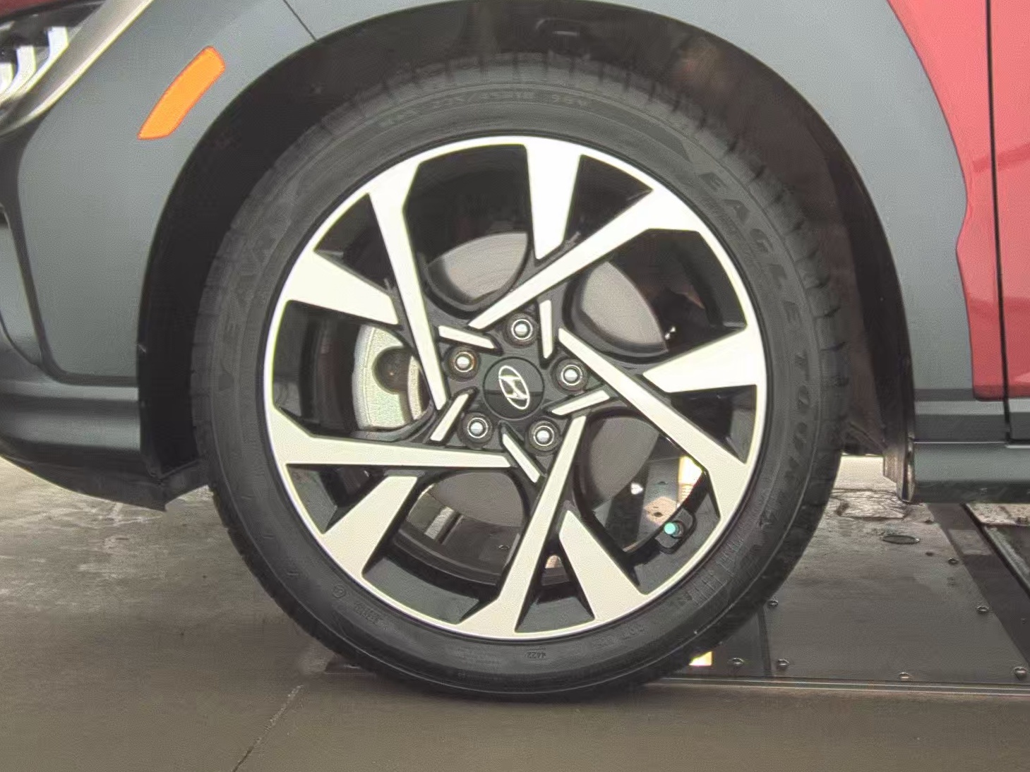 2023 Hyundai Kona Limited AWD