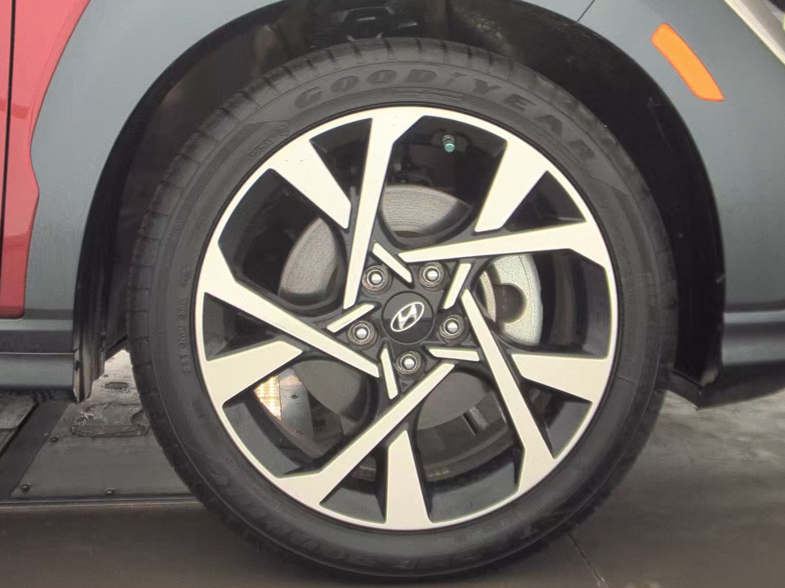 2023 Hyundai Kona Limited AWD