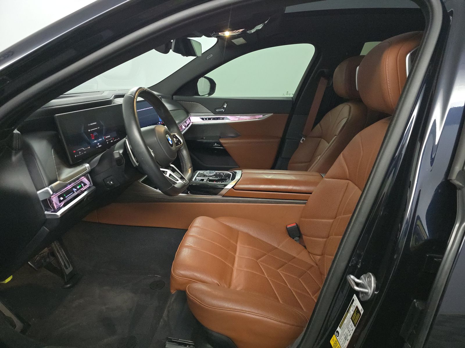 2024 BMW 7 Series 740i RWD