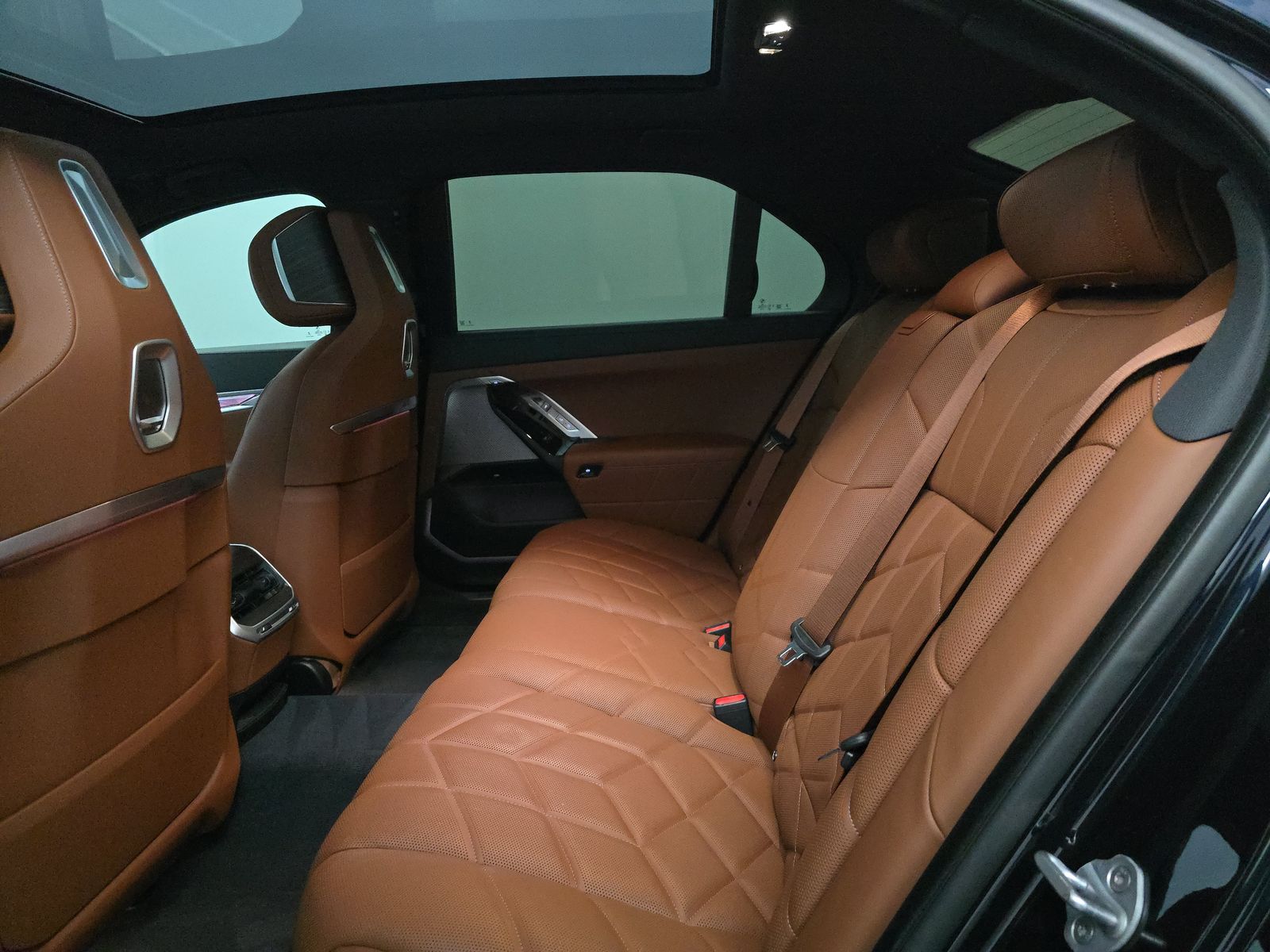 2024 BMW 7 Series 740i RWD