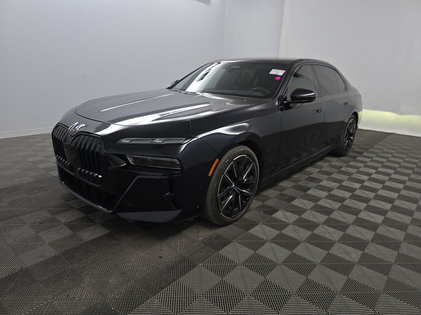 2024 BMW 7 Series 740i RWD