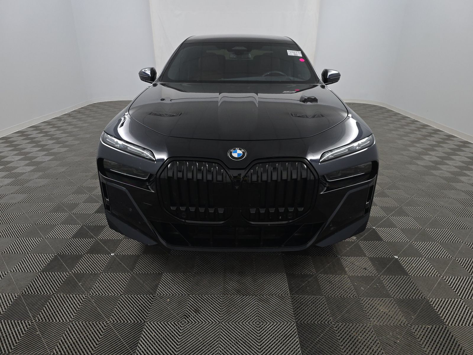 2024 BMW 7 Series 740i RWD