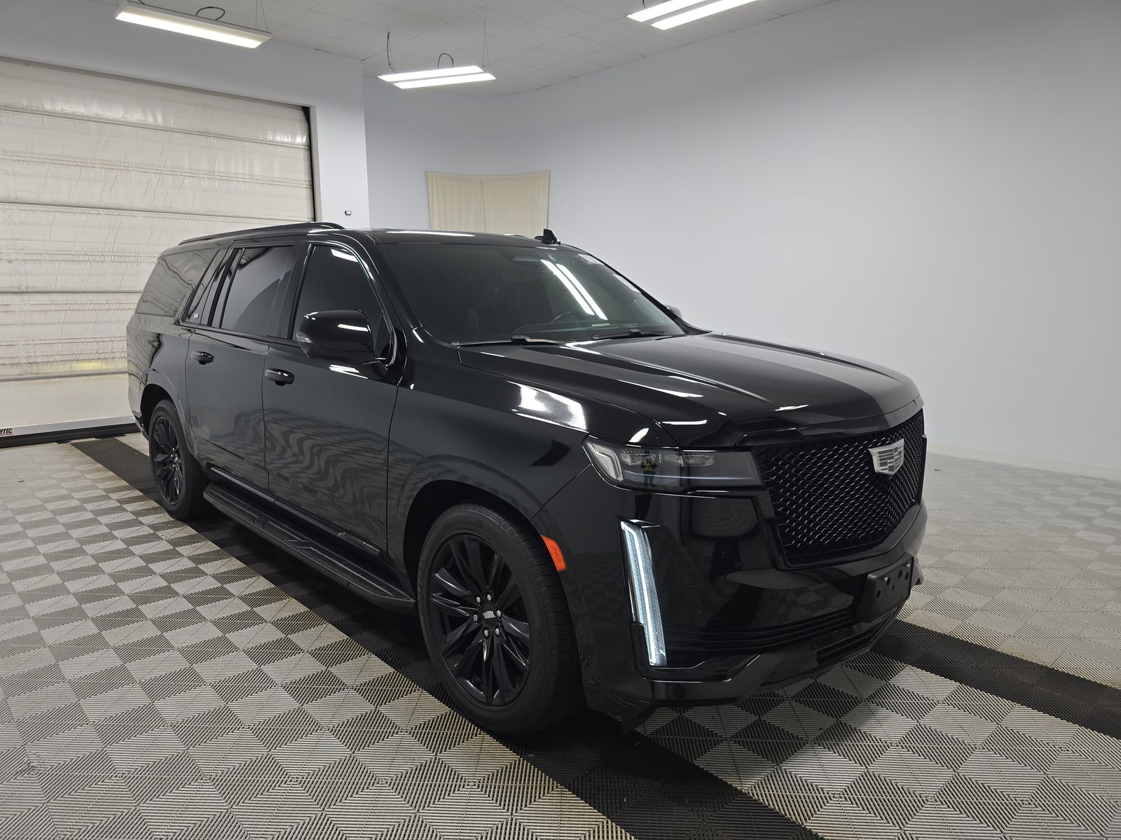 2022 Cadillac Escalade ESV Sport Platinum AWD