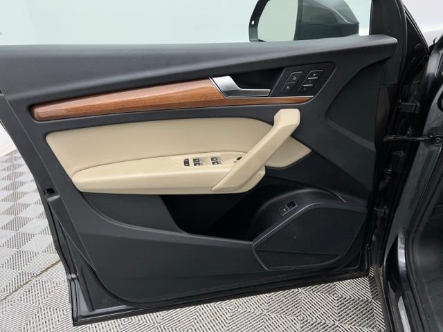 2022 Audi Q5 S line Premium AWD