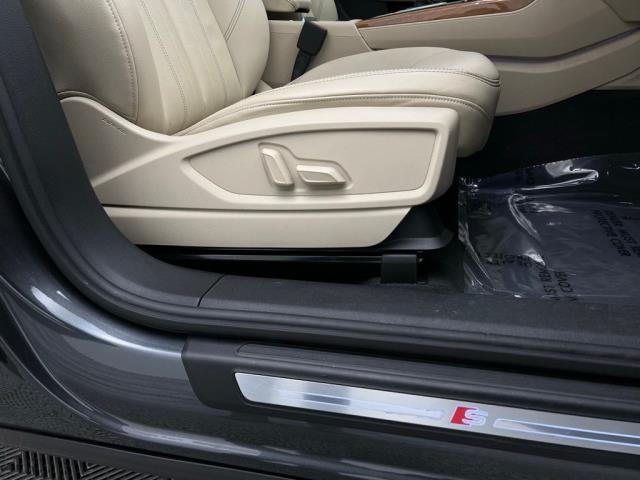 2022 Audi Q5 S line Premium AWD