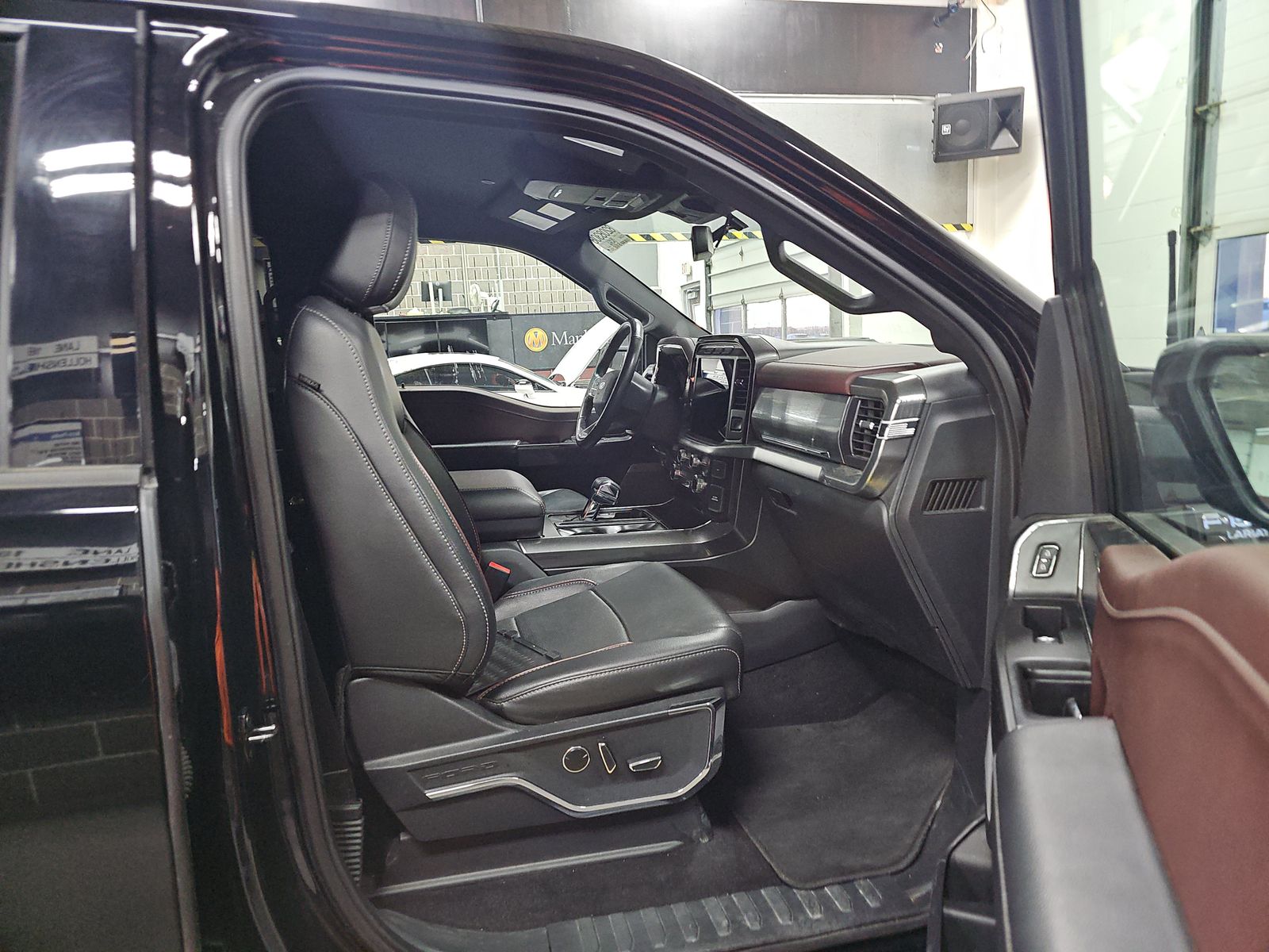 2023 Ford F-150 Lariat AWD