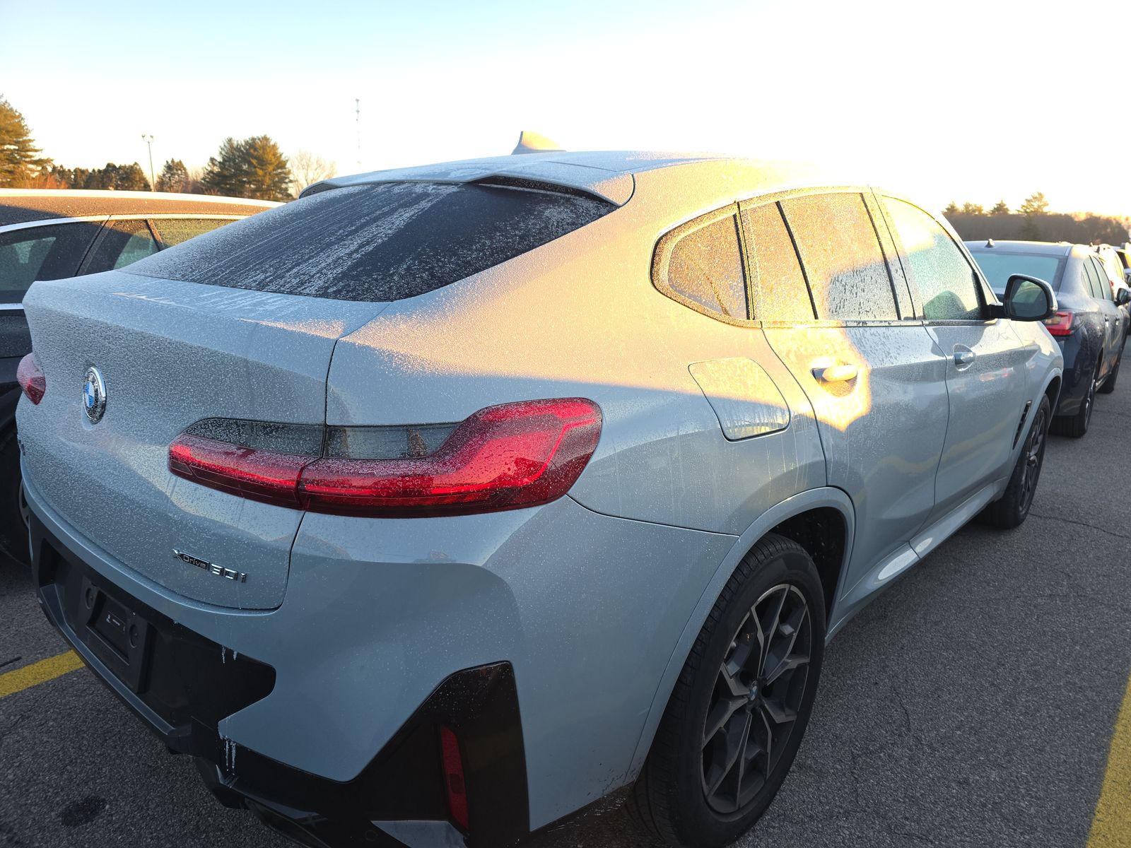 2025 BMW X4 xDrive30i AWD