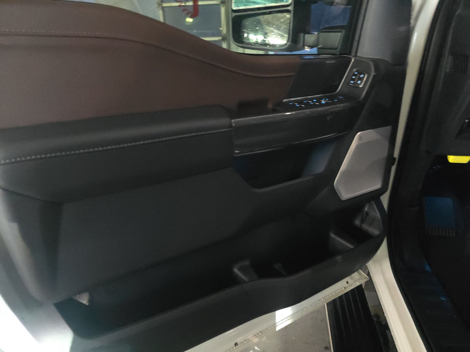 2023 Ford F-150 Hybrid Lariat AWD