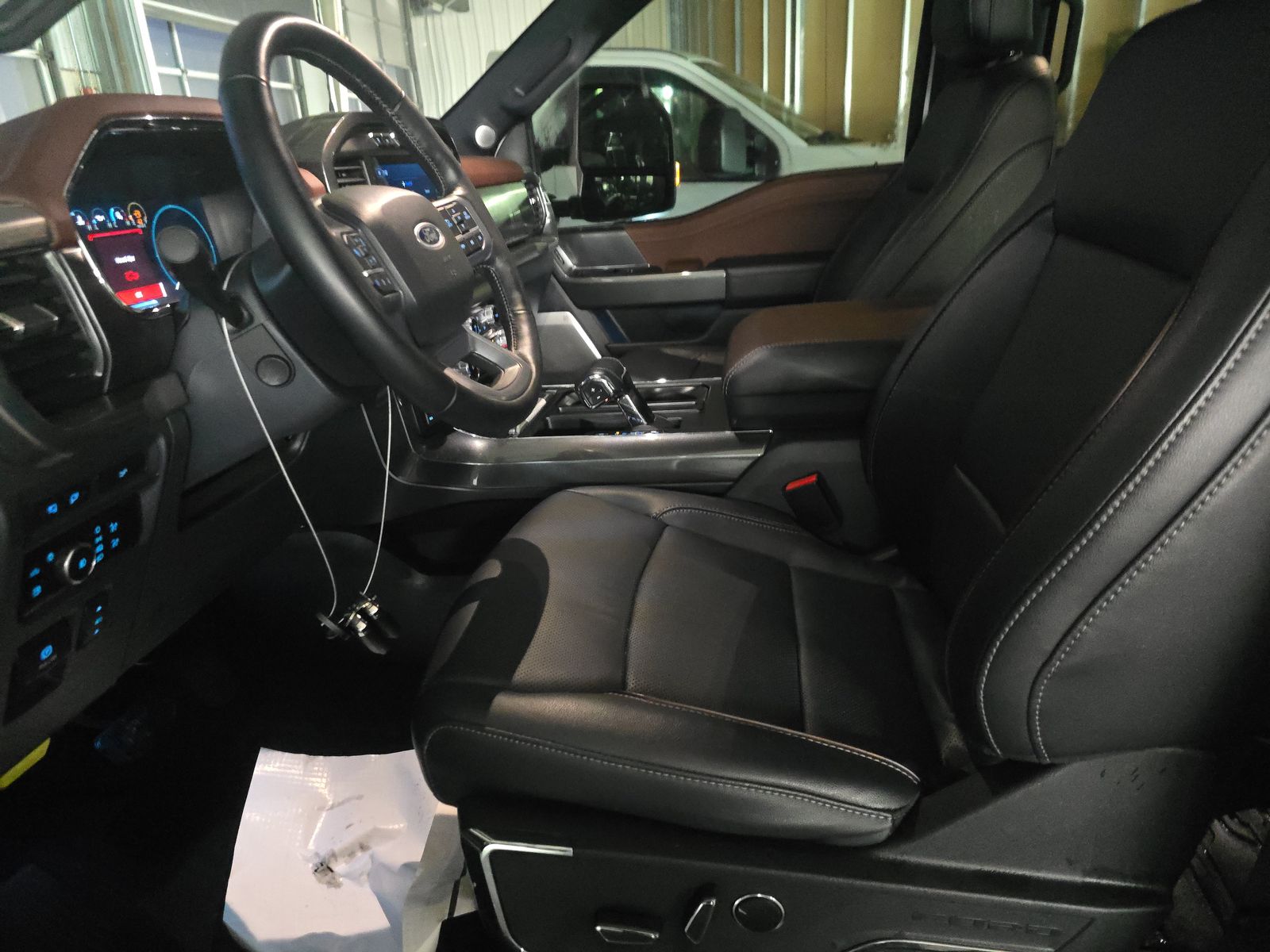 2023 Ford F-150 Hybrid Lariat AWD