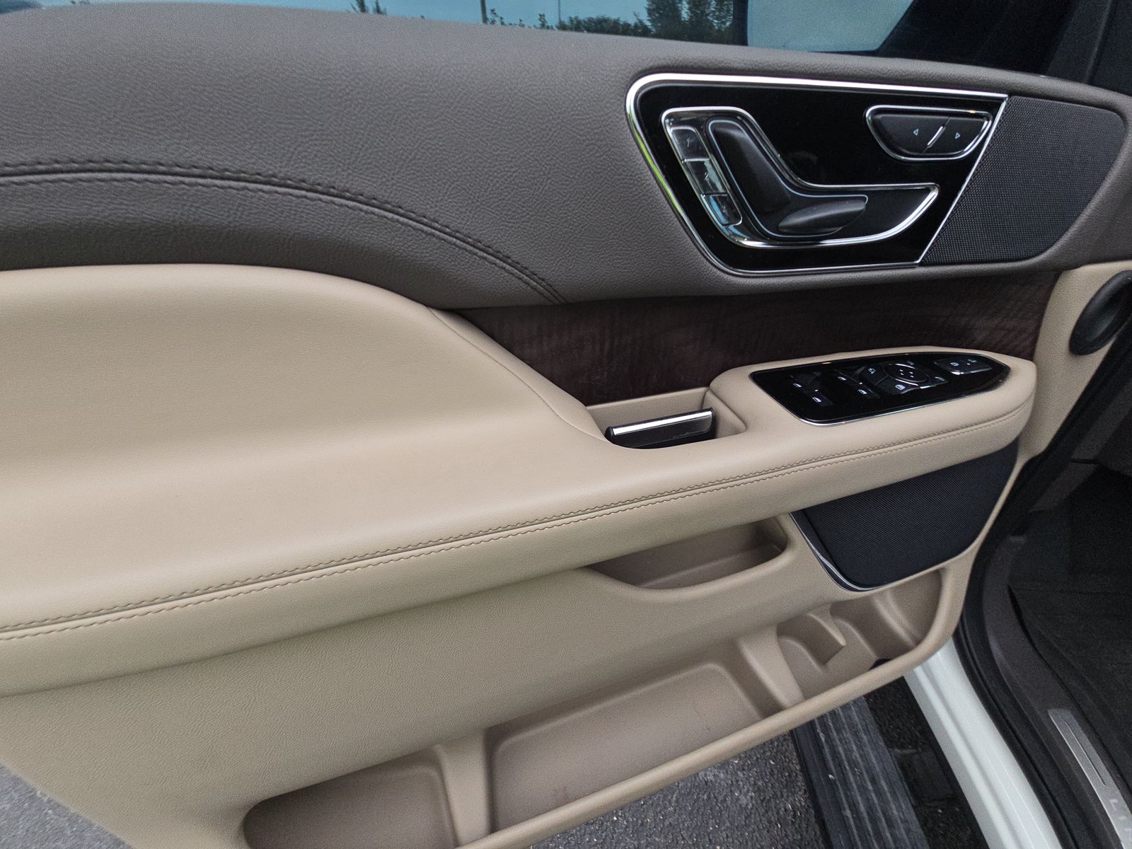 2024 Lincoln Navigator Premiere AWD