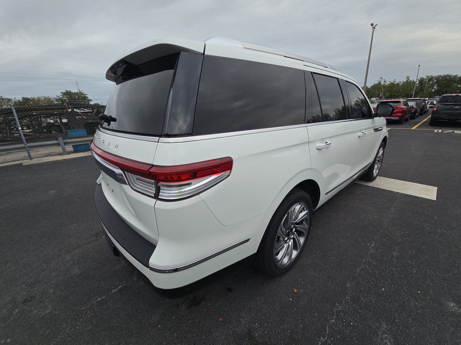 2024 Lincoln Navigator Premiere AWD