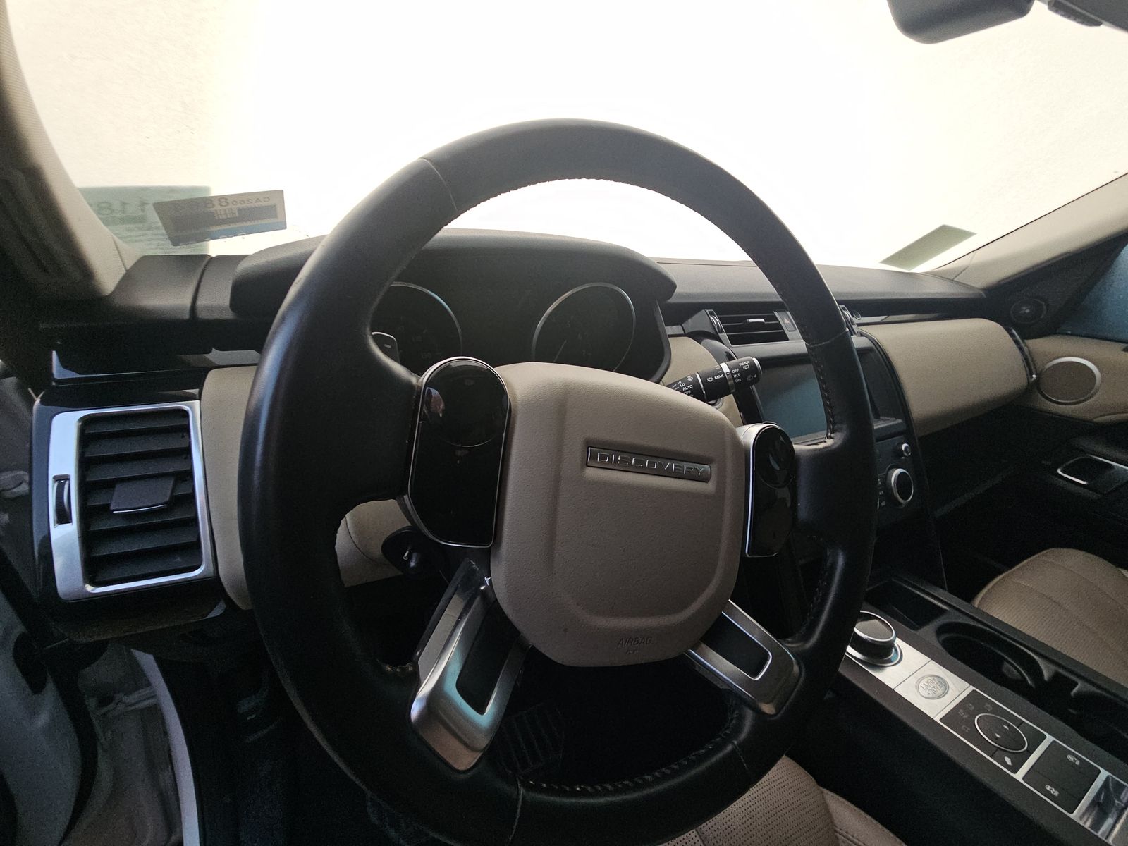 2020 Land Rover Discovery SE AWD