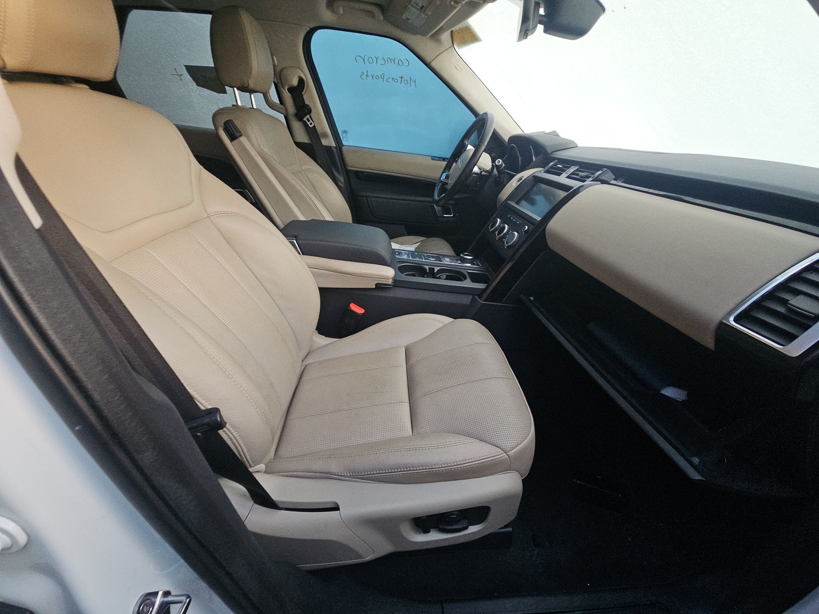 2020 Land Rover Discovery SE AWD