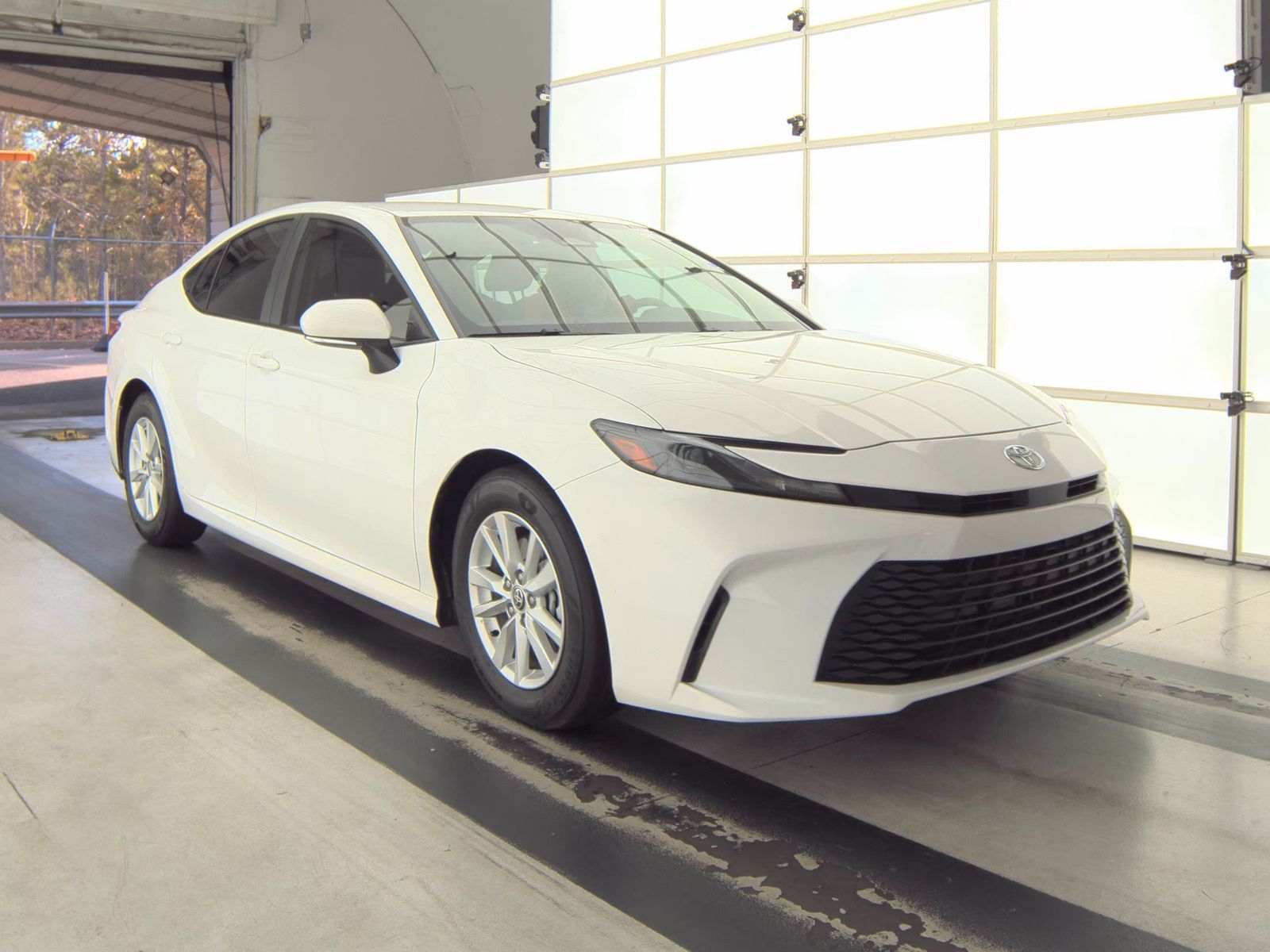 2025 Toyota Camry LE FWD