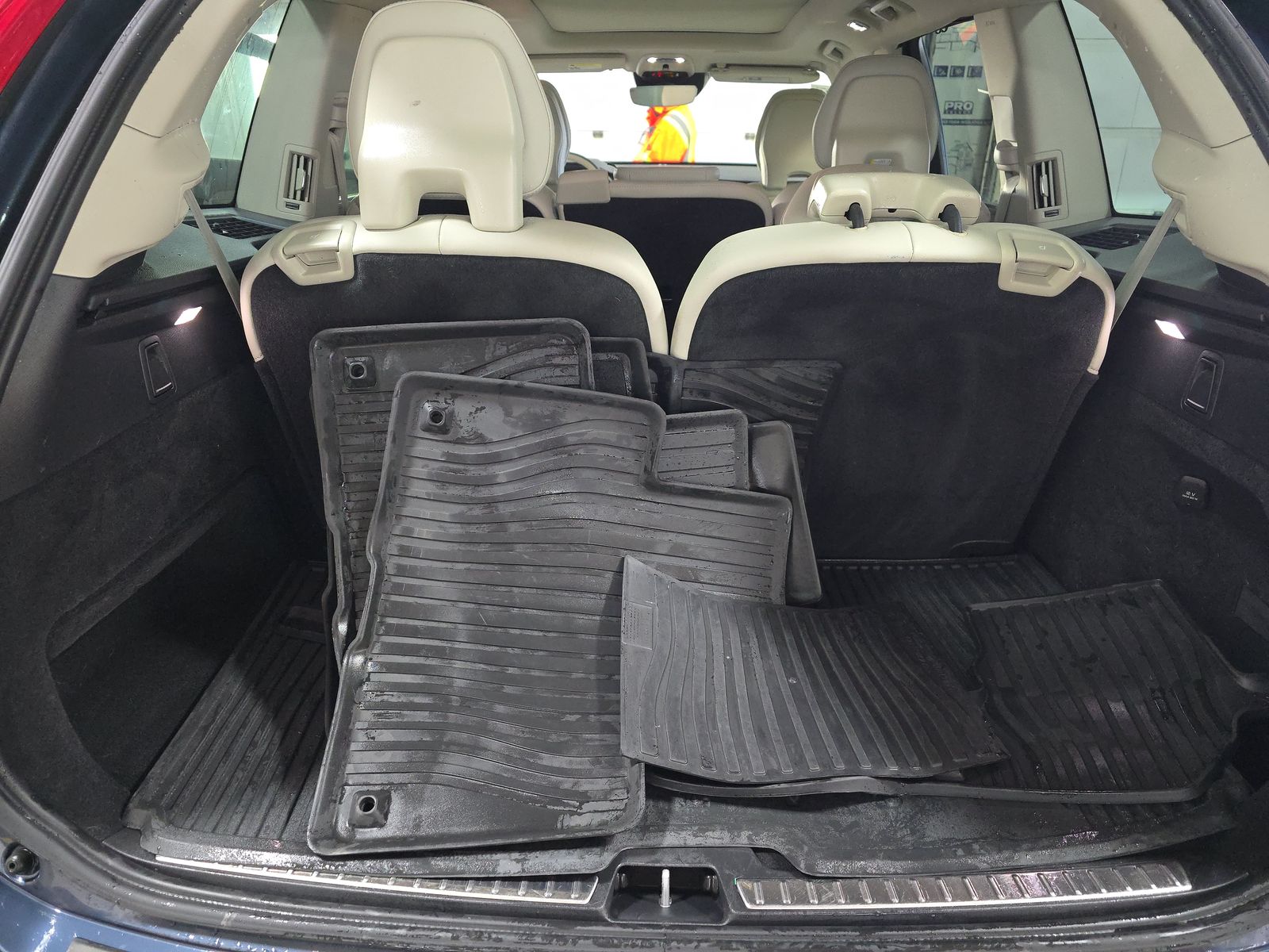 2022 Volvo XC90 T6 Inscription AWD