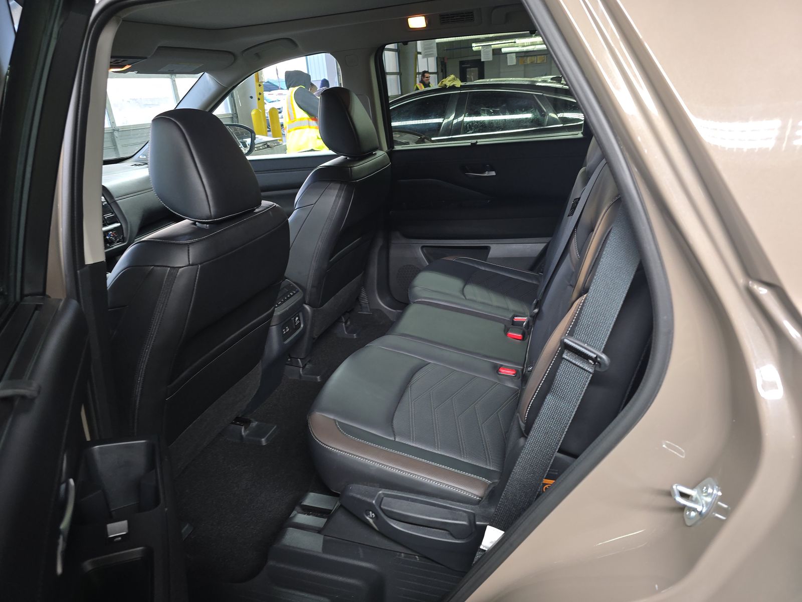 2024 Nissan Pathfinder Platinum FWD