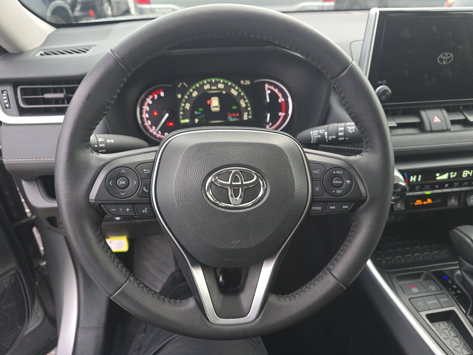 2025 Toyota RAV4 XLE FWD