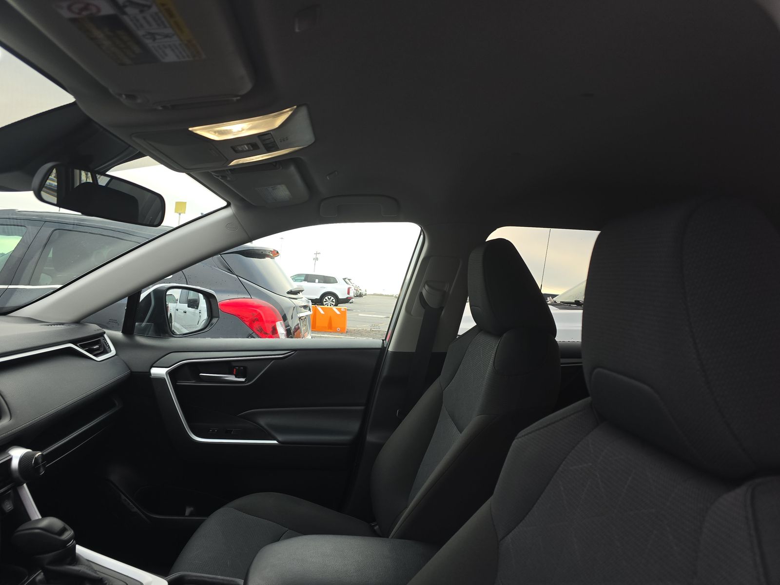 2025 Toyota RAV4 XLE FWD