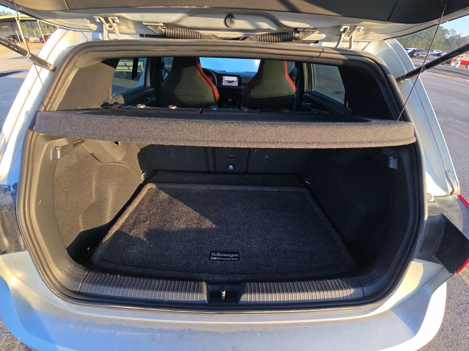 2022 Volkswagen Golf GTI 2.0T SE FWD